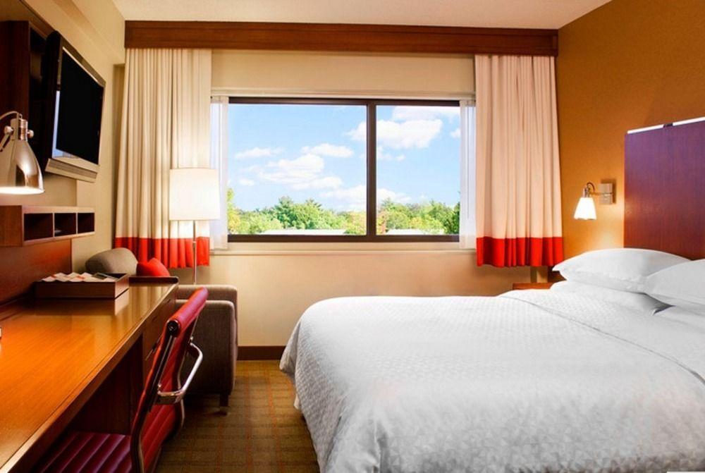 Four Points By Sheraton Midland Ngoại thất bức ảnh